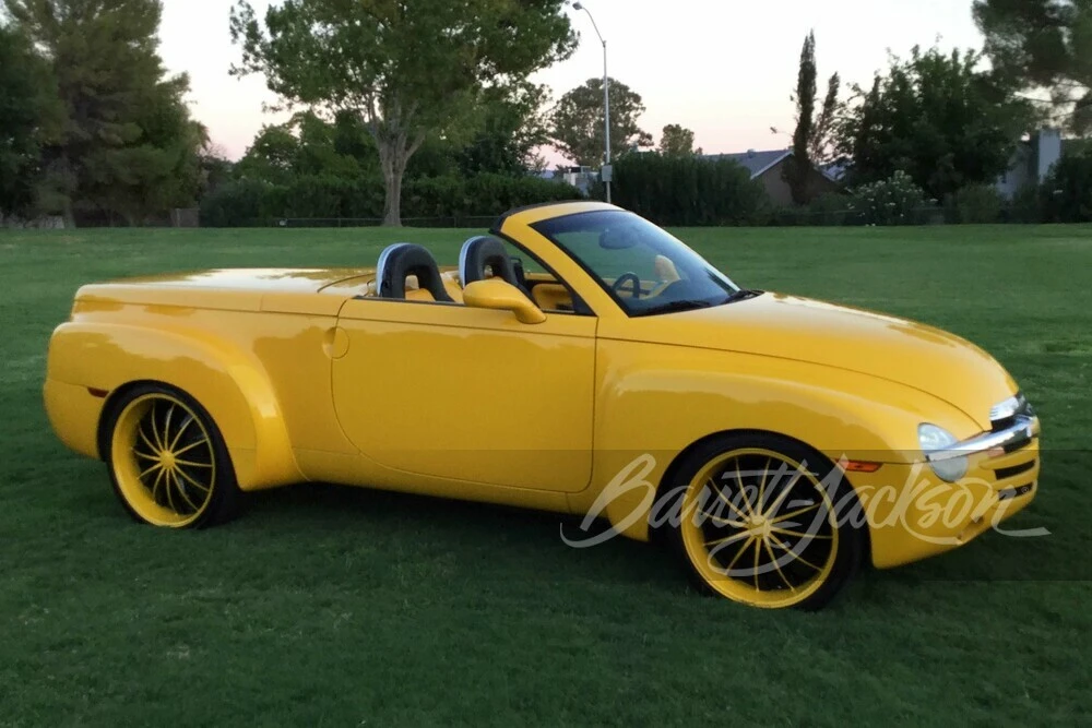 2004 Chevrolet SSR - Image 5 of 8