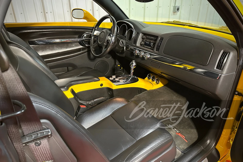 2004 Chevrolet SSR - Image 4 of 11