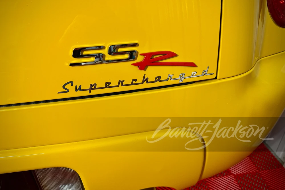 2004 Chevrolet SSR - Image 9 of 11