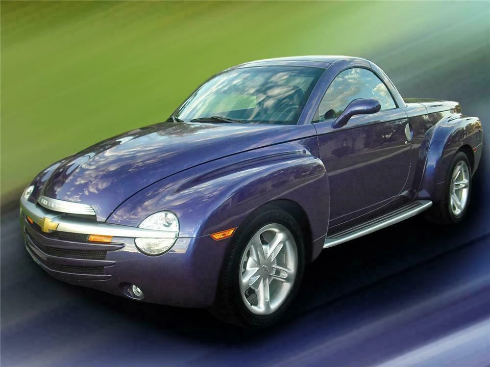 2004 Chevrolet SSR - Image 2 of 4