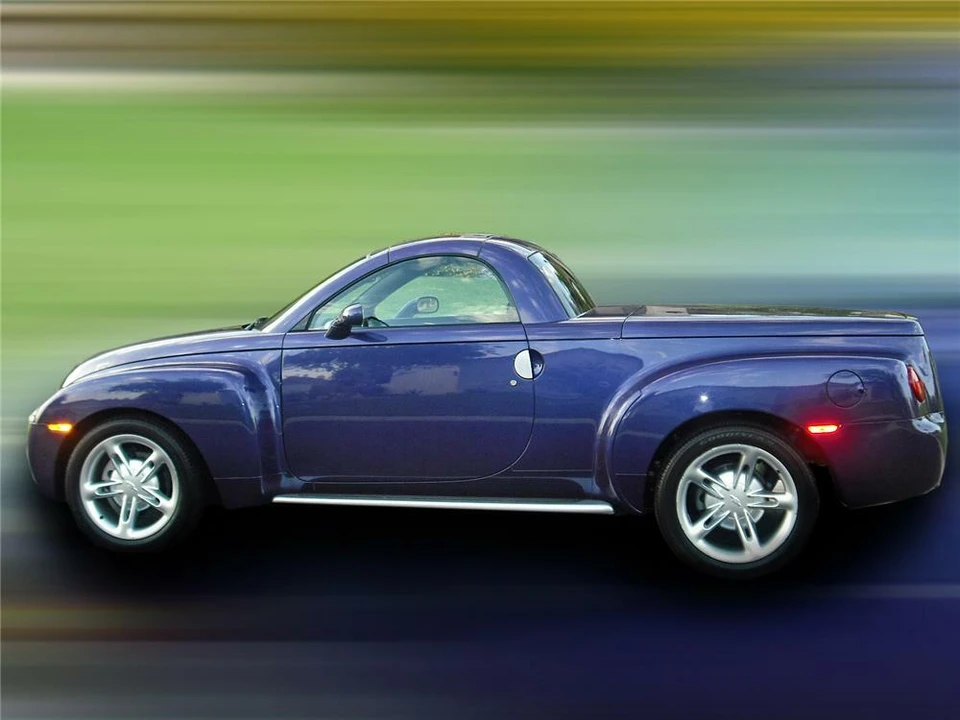 2004 Chevrolet SSR - Image 4 of 4