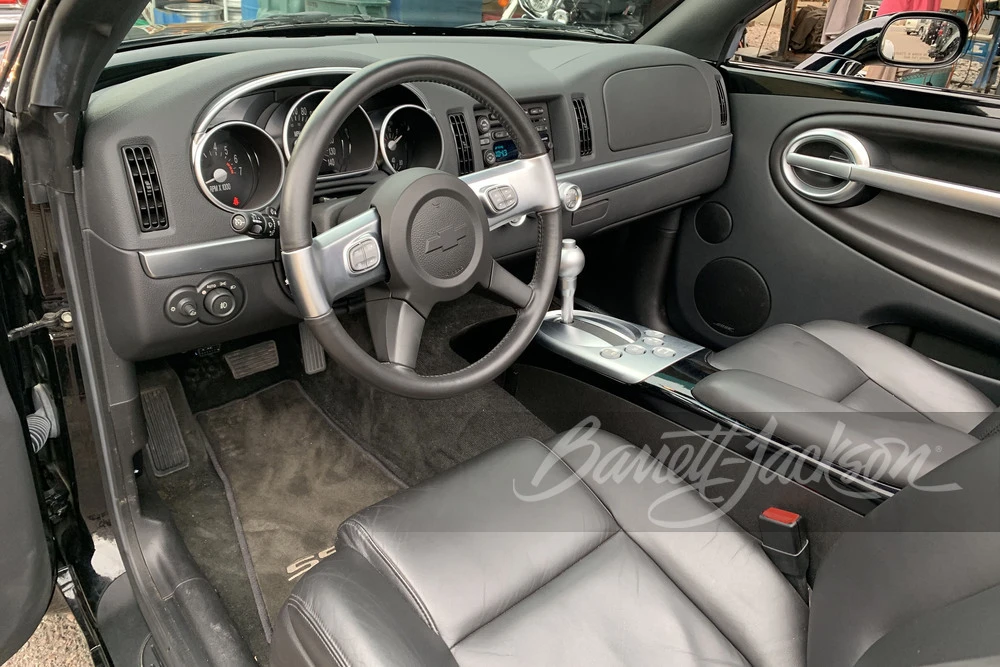 2004 Chevrolet SSR - Image 3 of 6