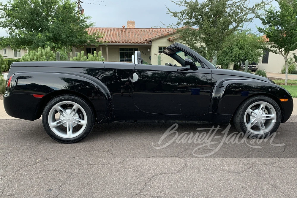 2004 Chevrolet SSR - Image 6 of 6