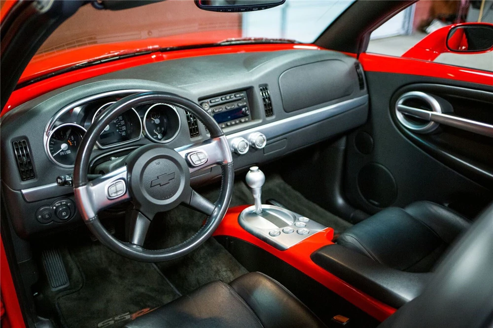 2004 Chevrolet SSR - Image 4 of 6