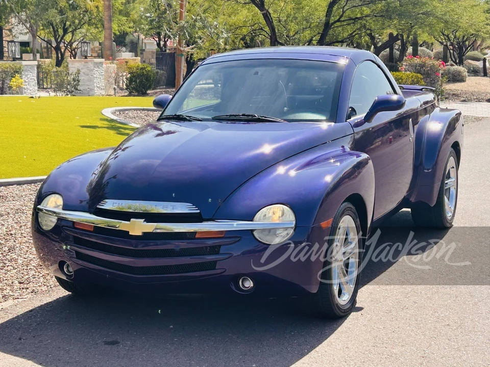 2004 Chevrolet SSR - Image 14 of 23