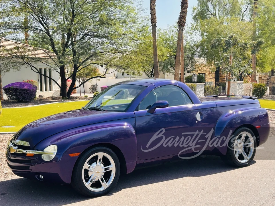 2004 Chevrolet SSR - Image 15 of 23
