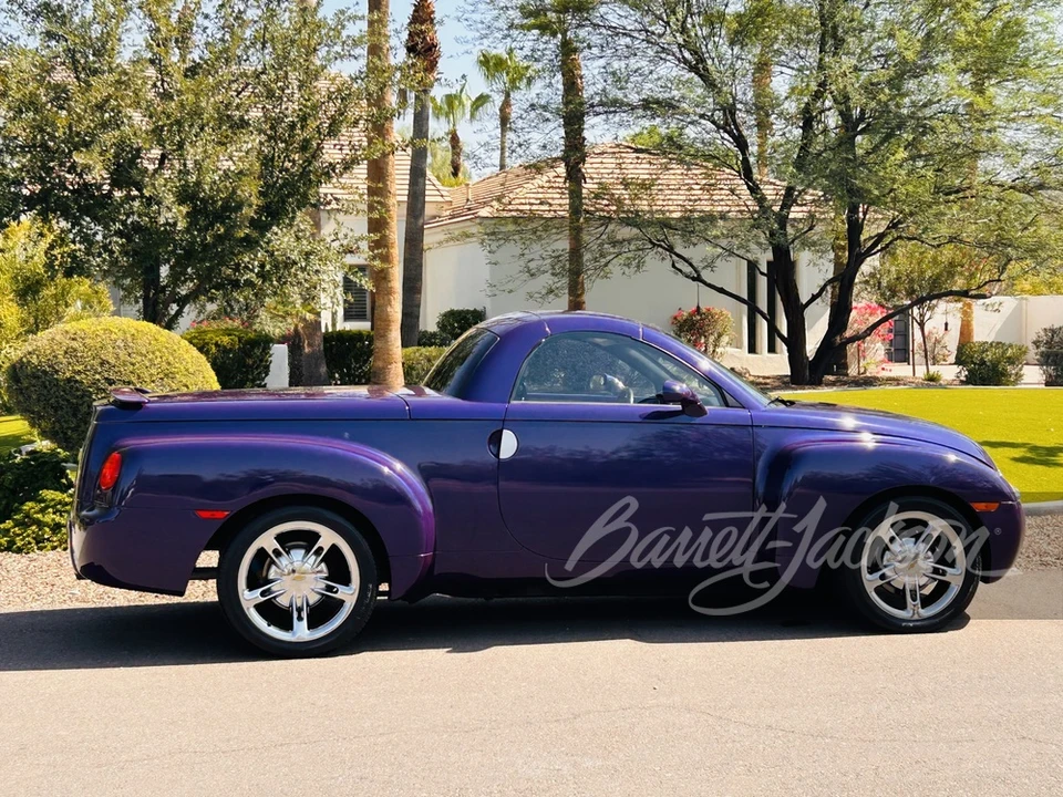 2004 Chevrolet SSR - Image 13 of 23