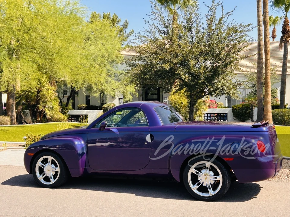 2004 Chevrolet SSR - Image 12 of 23