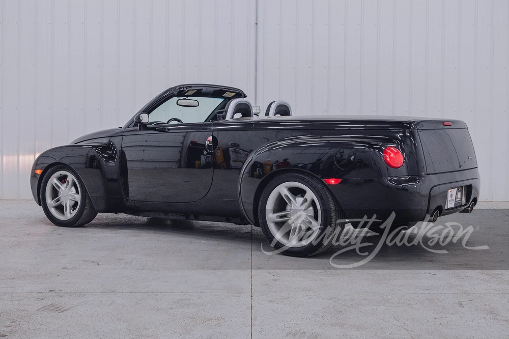 2004 Chevrolet SSR - Image 7 of 11