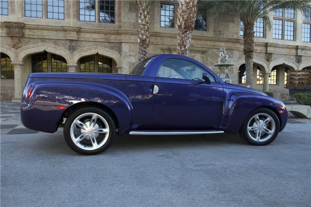 2004 Chevrolet SSR - Image 5 of 5