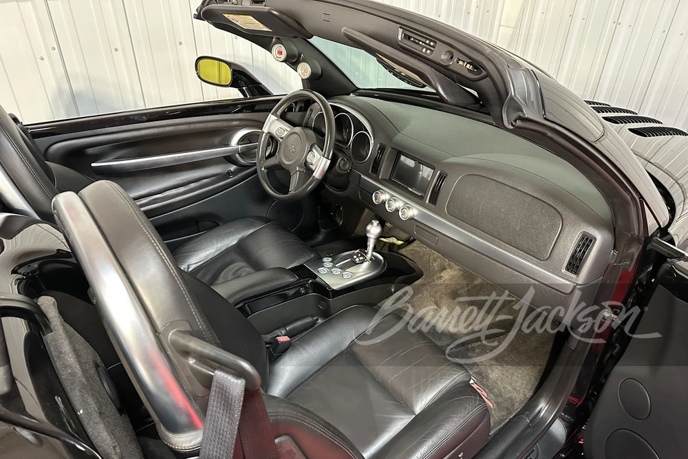 2004 Chevrolet SSR - Image 4 of 9