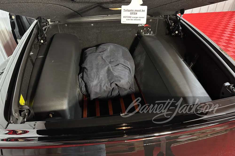 2004 Chevrolet SSR - Image 7 of 9
