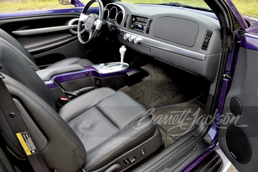 2004 Chevrolet SSR - Image 4 of 23
