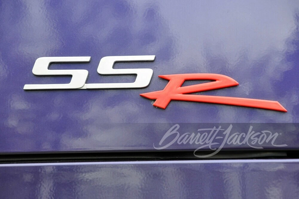 2004 Chevrolet SSR - Image 6 of 23