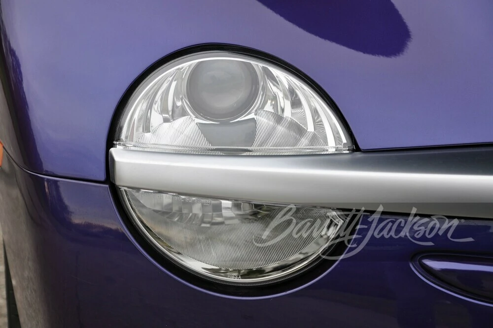 2004 Chevrolet SSR - Image 10 of 23