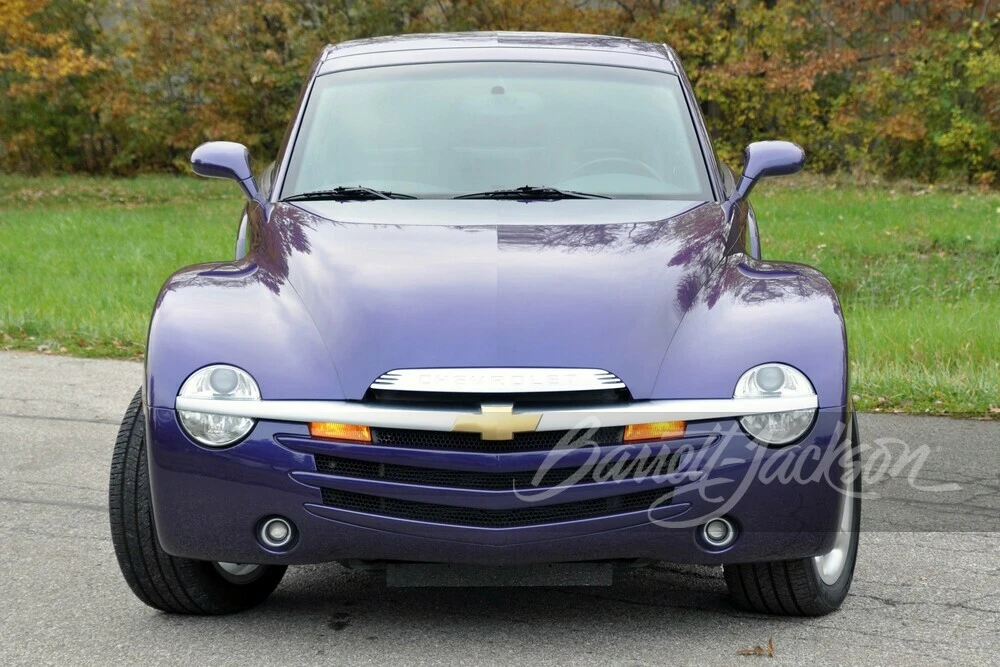2004 Chevrolet SSR - Image 16 of 23