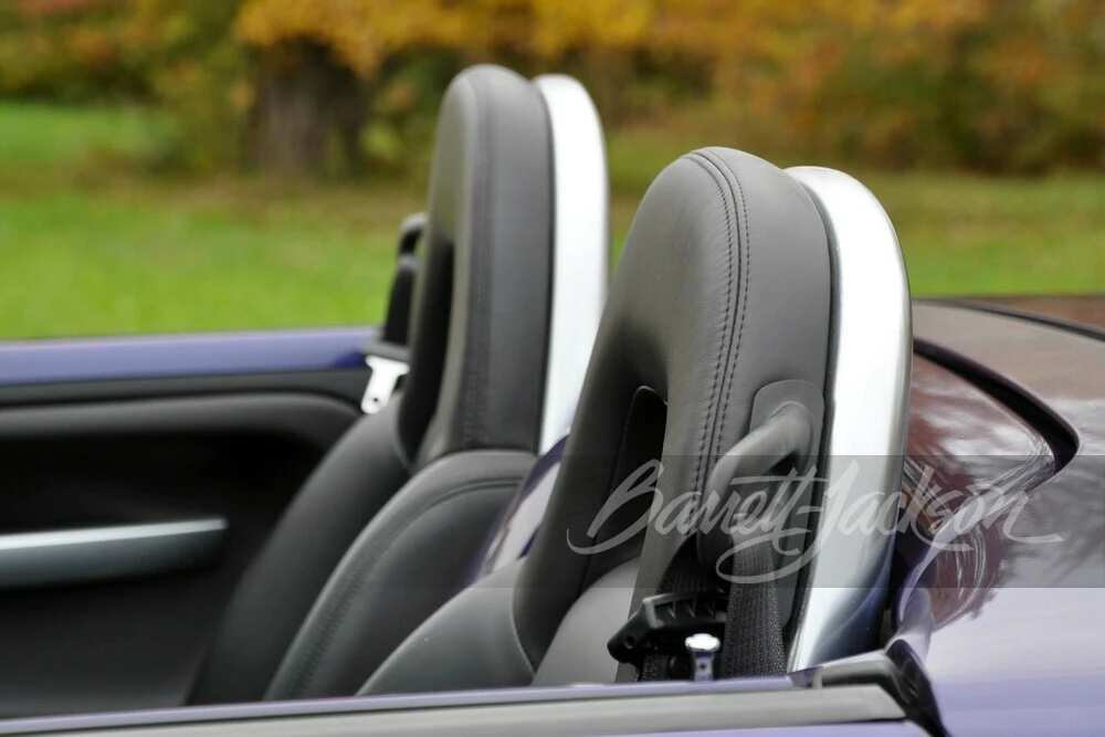 2004 Chevrolet SSR - Image 21 of 23