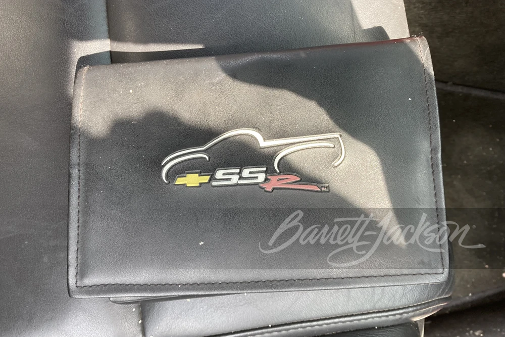 2004 Chevrolet SSR - Image 22 of 31
