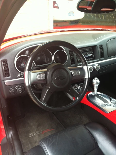 2004 Chevrolet SSR - Image 4 of 4