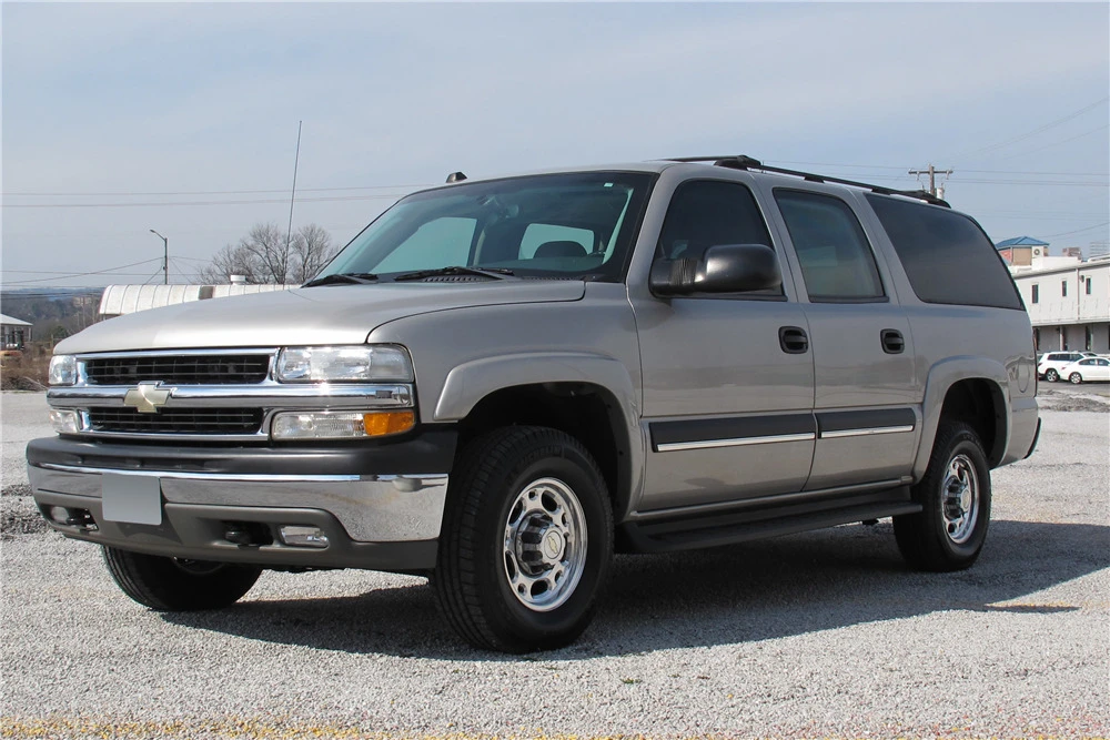 2004 Chevrolet Suburban 9th Gen - Image 2 of 5