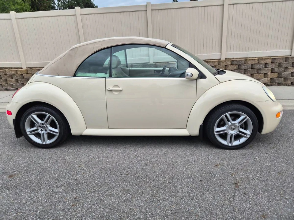 2004 Volkswagen New Beetle - Image 2 of 14