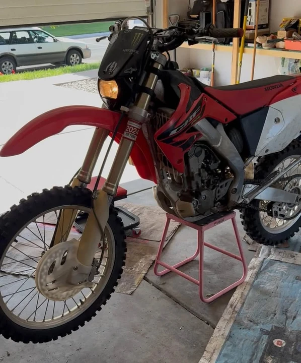 2004 Honda CRF - Image 2 of 2