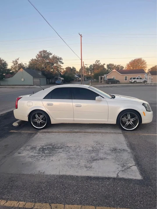 2004 Cadillac CTS 1st Gen - Image 2 of 5