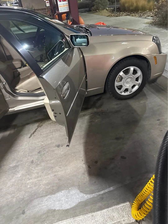 2004 Cadillac CTS 1st Gen - Image 8 of 17