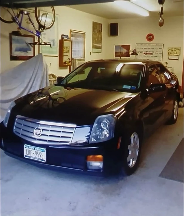 2004 Cadillac CTS 1st Gen - Image 14 of 15