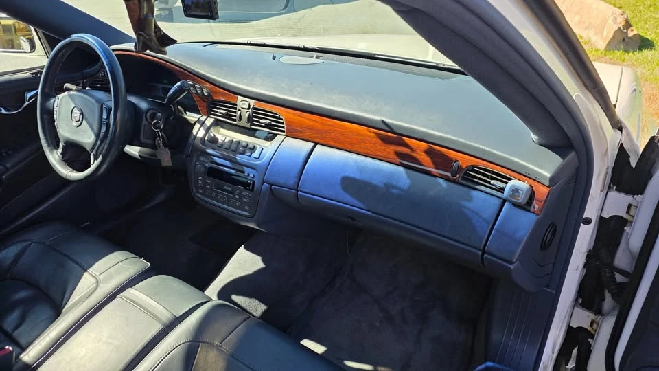 2004 Cadillac DeVille 8th Gen - Image 15 of 18
