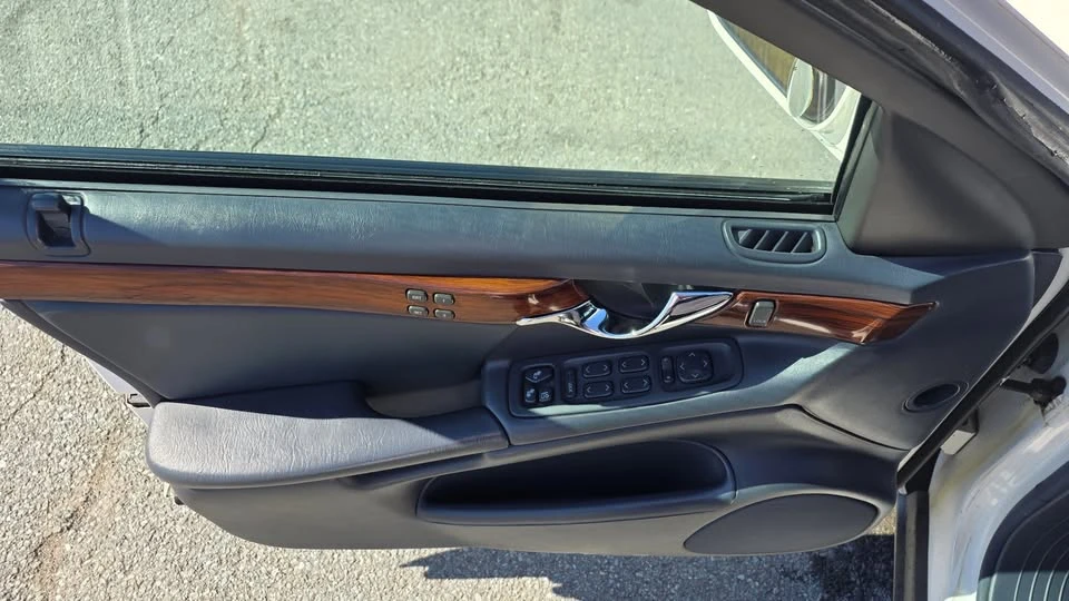 2004 Cadillac DeVille 8th Gen - Image 16 of 18