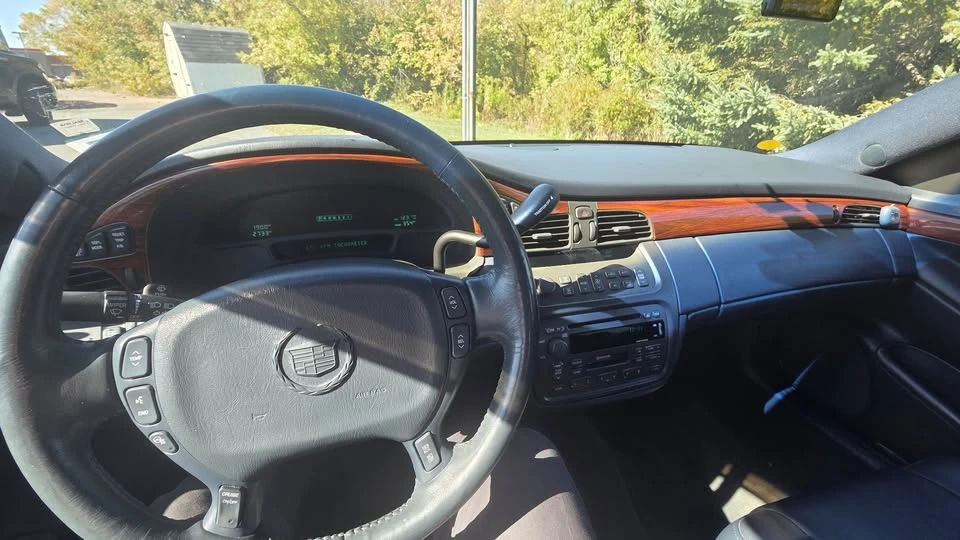 2004 Cadillac DeVille 8th Gen - Image 17 of 18