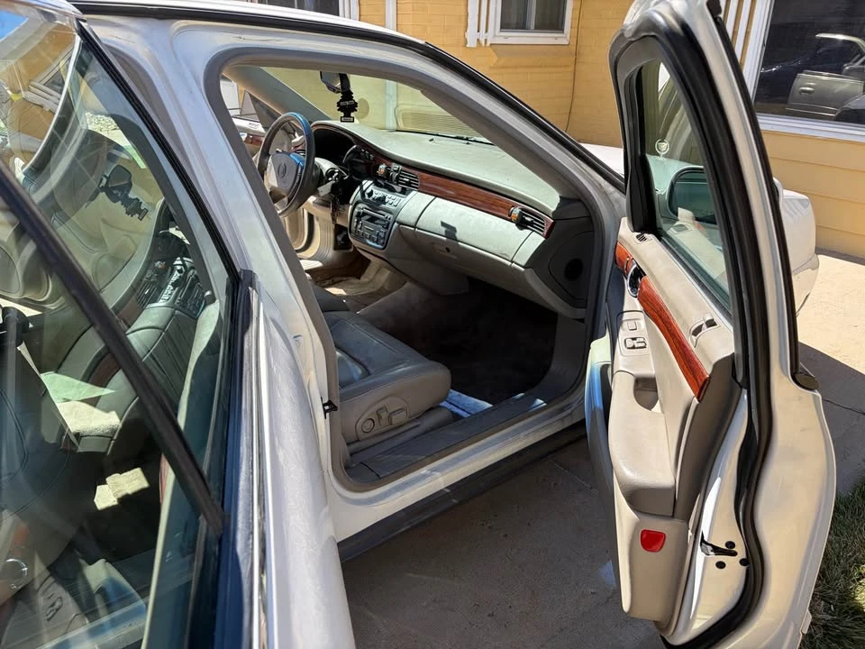 2004 Cadillac DeVille 8th Gen - Image 9 of 10