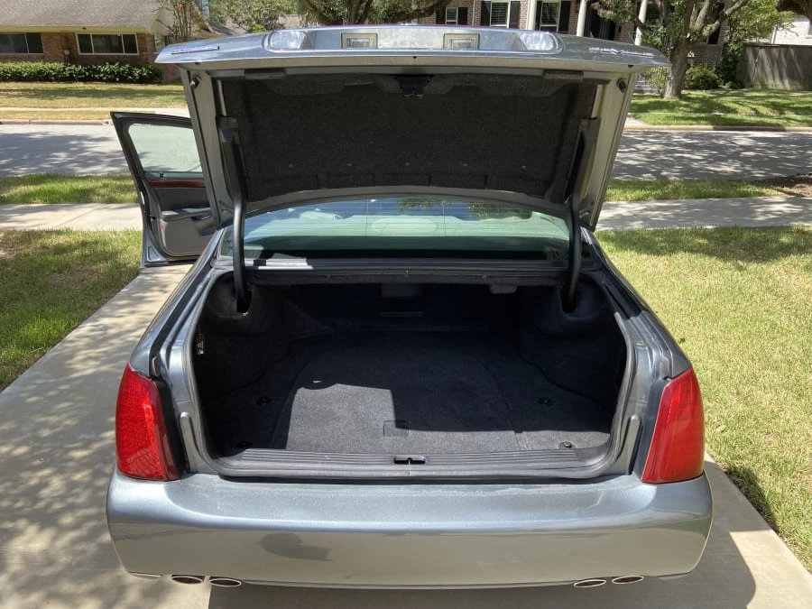 2004 Cadillac DeVille 8th Gen - Image 13 of 14