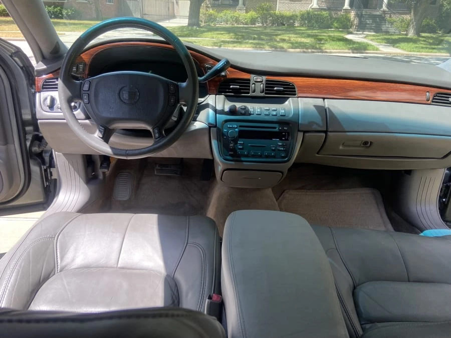 2004 Cadillac DeVille 8th Gen - Image 10 of 14
