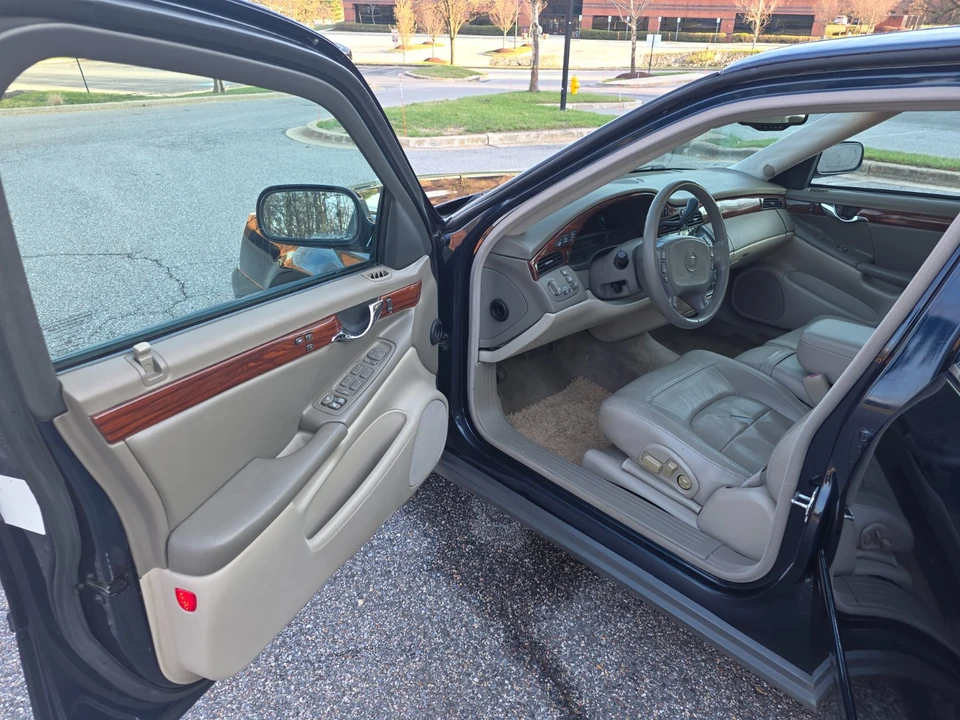 2004 Cadillac DeVille 8th Gen - Image 8 of 19