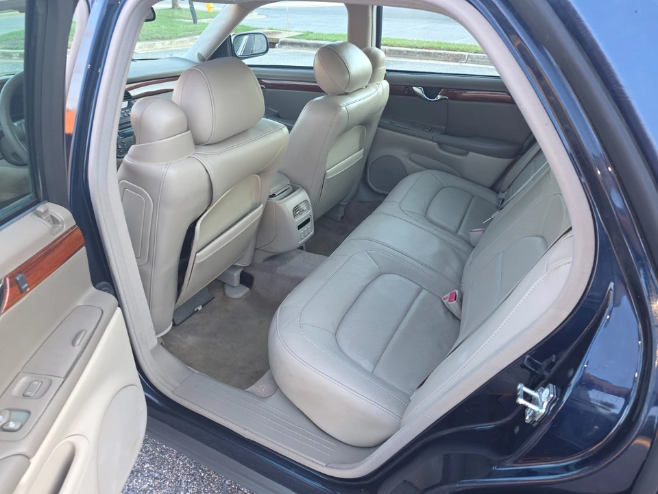2004 Cadillac DeVille 8th Gen - Image 9 of 19