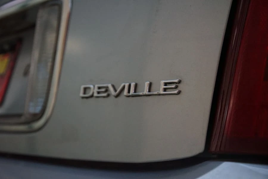 2004 Cadillac DeVille 8th Gen - Image 5 of 9