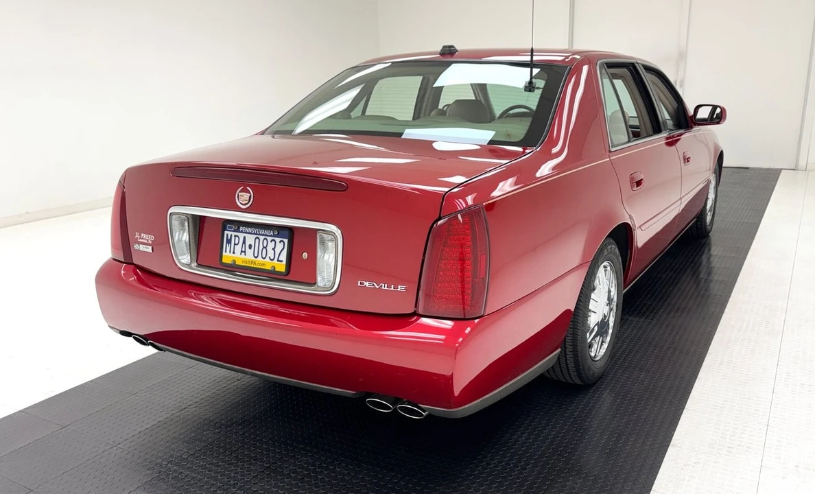 2004 Cadillac DeVille 8th Gen - Image 5 of 31