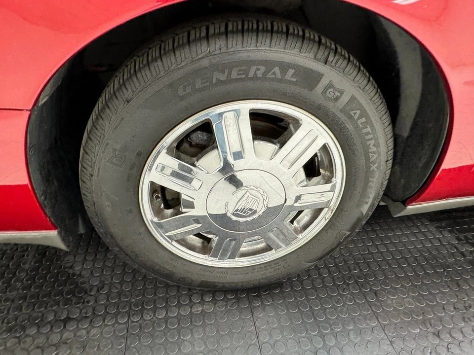 2004 Cadillac DeVille 8th Gen - Image 12 of 21