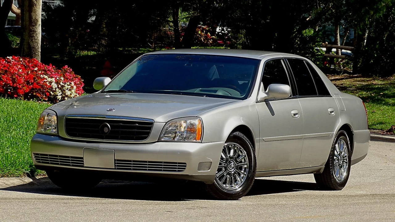 2004 Cadillac DeVille 8th Gen - Image 9 of 21