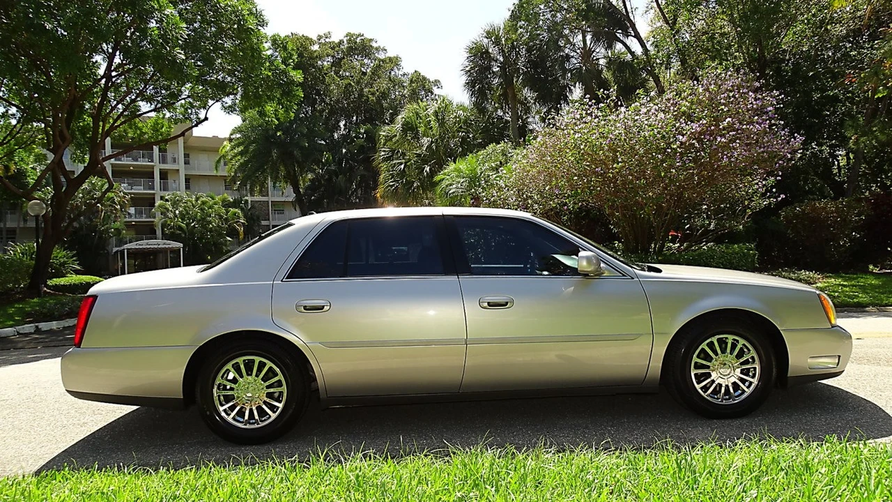 2004 Cadillac DeVille 8th Gen - Image 4 of 21