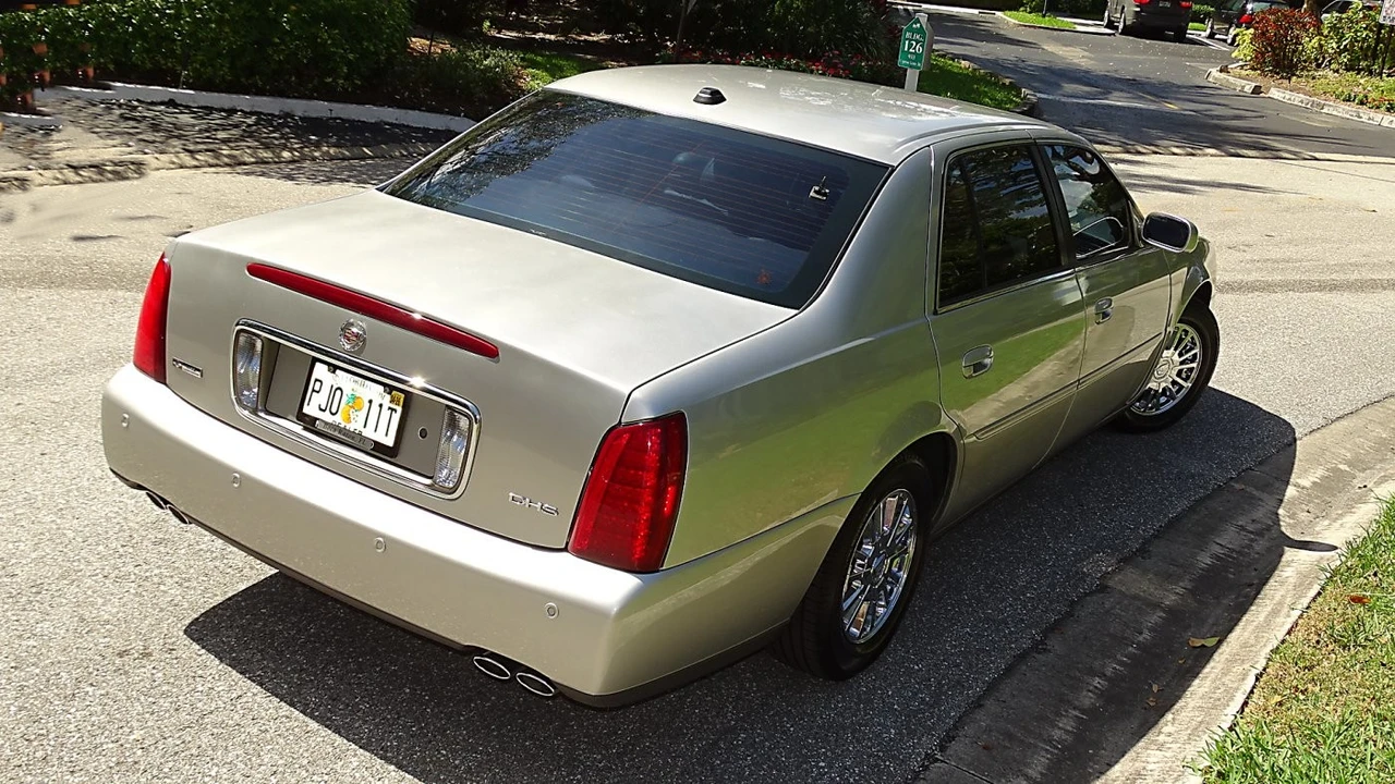 2004 Cadillac DeVille 8th Gen - Image 6 of 21
