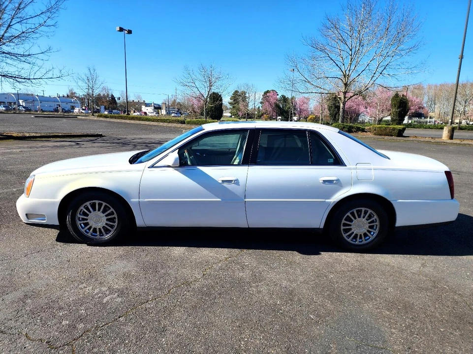 2004 Cadillac DeVille 8th Gen - Image 29 of 31
