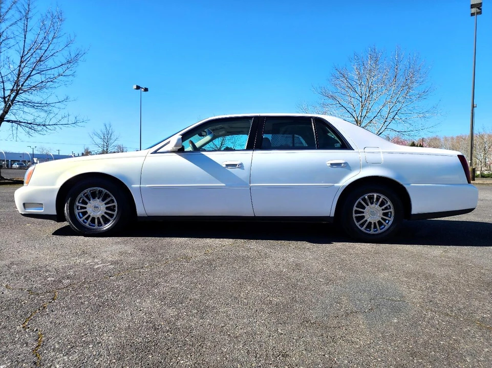 2004 Cadillac DeVille 8th Gen - Image 28 of 31