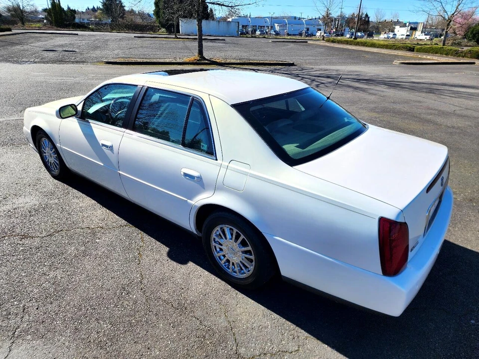 2004 Cadillac DeVille 8th Gen - Image 27 of 31