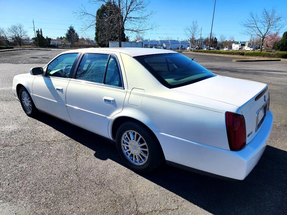 2004 Cadillac DeVille 8th Gen - Image 26 of 31