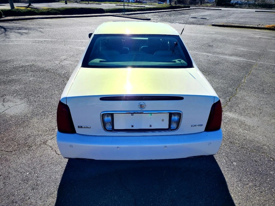 2004 Cadillac DeVille 8th Gen - Image 22 of 31
