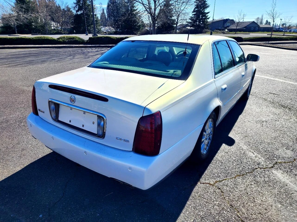 2004 Cadillac DeVille 8th Gen - Image 17 of 31