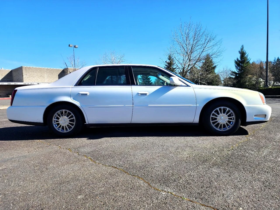2004 Cadillac DeVille 8th Gen - Image 13 of 31